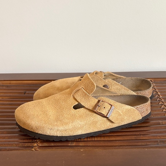 Birkenstock Tan Suede Clogs - Picture 4 of 8
